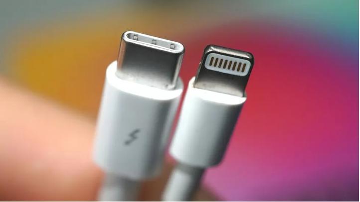 New iphone new charger: Apple bends to EU rules New iphone new charger: Apple bends to EU rules