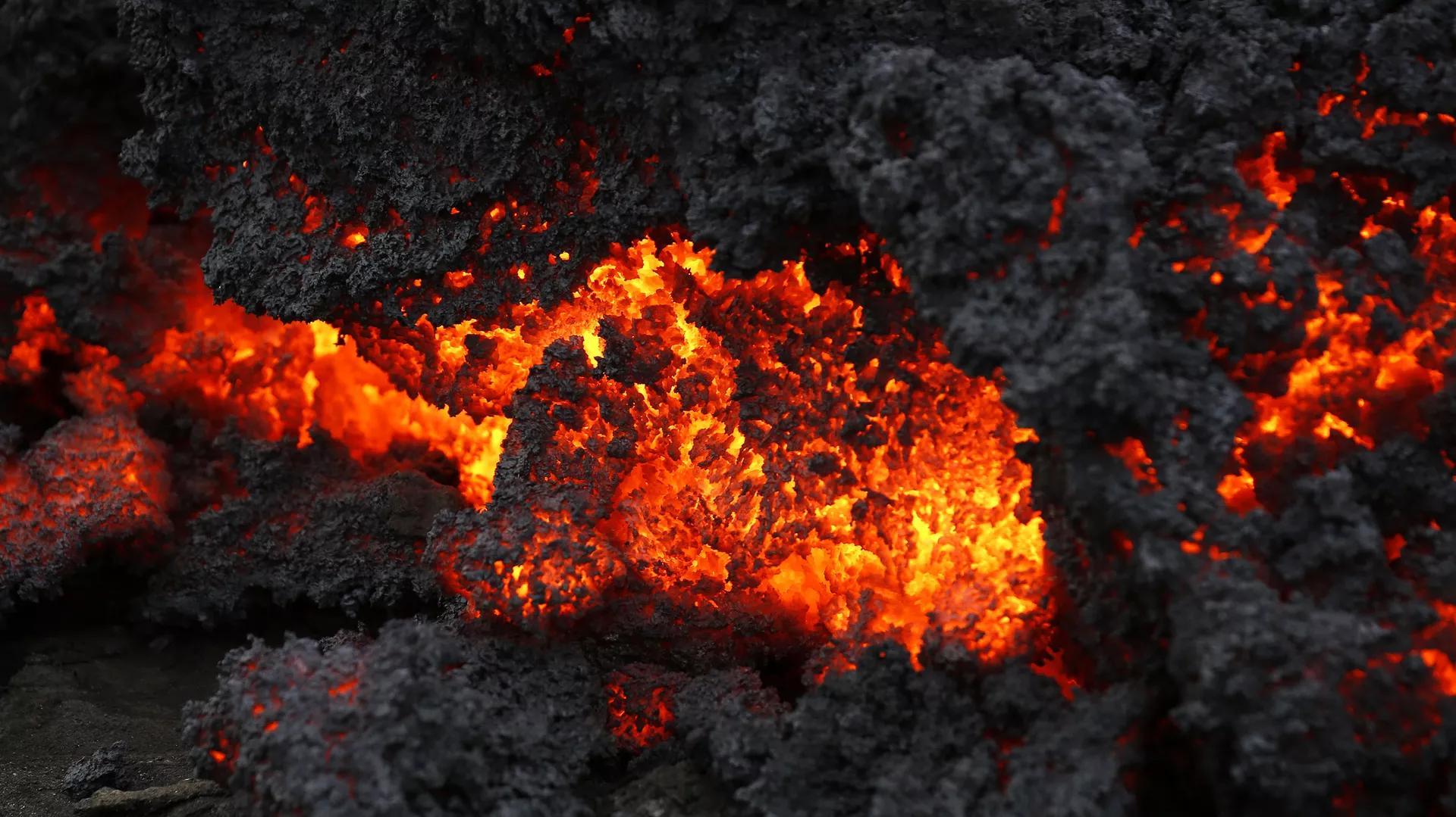 Series of Small Earthquakes Raise Concerns for Iceland’s Next Volcanic Eruption Series of Small Earthquakes Raise Concerns for Iceland’s Next Volcanic Eruption