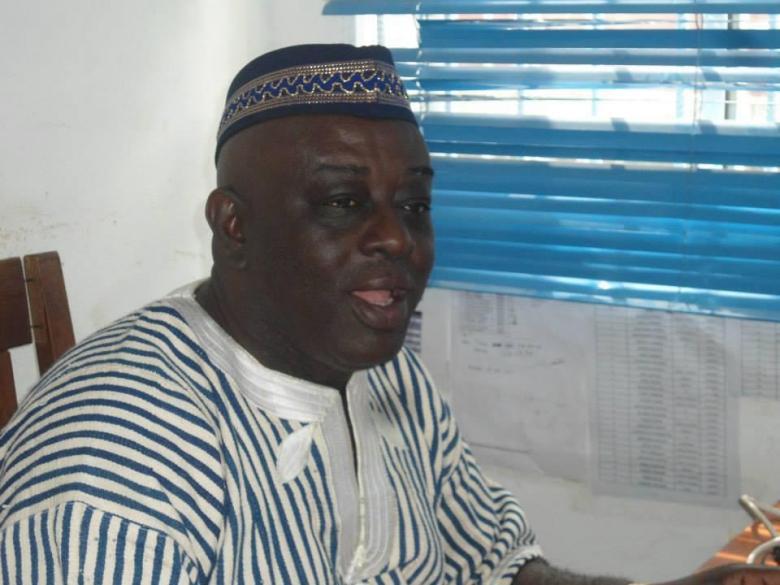 Ex-Lone Star Player Calls for Senate Probe of Doe's Land Gift Ex-Lone Star Player Calls for Senate Probe of Doe's Land Gift