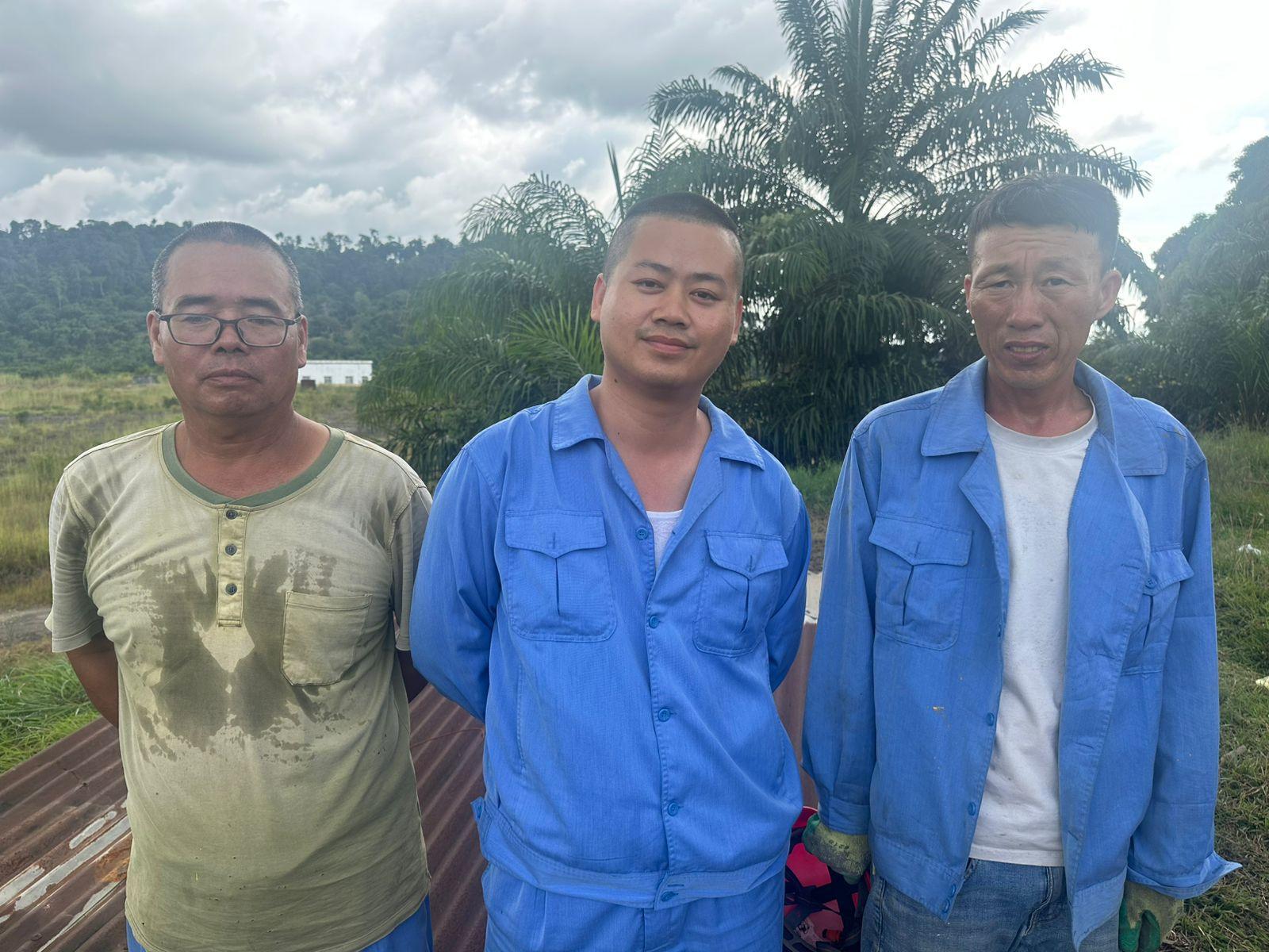 Labor revokes Work Permits of Chinese Nationals Labor revokes Work Permits of Chinese Nationals