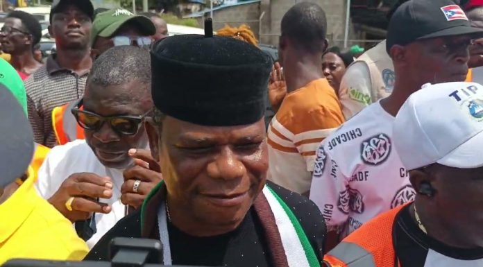 Vice President Koung Arrives for Cleaning Up Activities Vice President Koung Arrives for Cleaning Up Activities