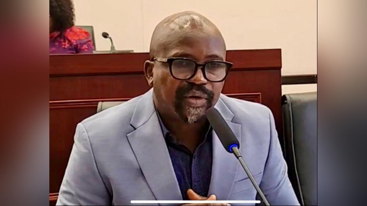 Giddings Warns on Road Fund Management Amid Support Giddings Warns on Road Fund Management Amid Support