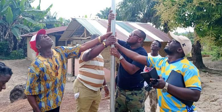 Deputy Minister Jones Delivers Solar Power to Gbarnga Deputy Minister Jones Delivers Solar Power to Gbarnga