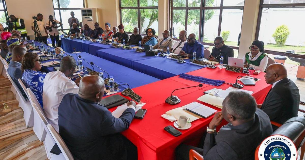 Gov't Moves to Regulate Infrastructure Development Gov't Moves to Regulate Infrastructure Development