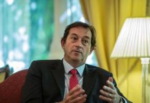 بريطانيا تعين ممثلاً جديداً لها في ليبيا