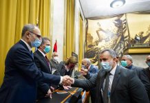 تكتل فزان بالبرلمان يطالب لجنتي الحوار الالتزام بتنفيذ بنود الاتفاق تكتل فزان بالبرلمان يطالب لجنتي الحوار الالتزام بتنفيذ بنود الاتفاق