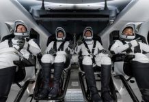 مركبة “سبيس إكس” في طريقها إلى محطة الفضاء الدولية حاملة أربعة رواد مركبة "سبيس إكس" في طريقها إلى محطة الفضاء الدولية حاملة أربعة رواد