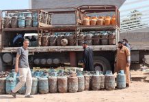 بلدية زليتن تعلن استمرار عملية توزيع الغاز عبر السيارات المتنقلة بلدية زليتن تعلن استمرار عملية توزيع الغاز عبر السيارات المتنقلة