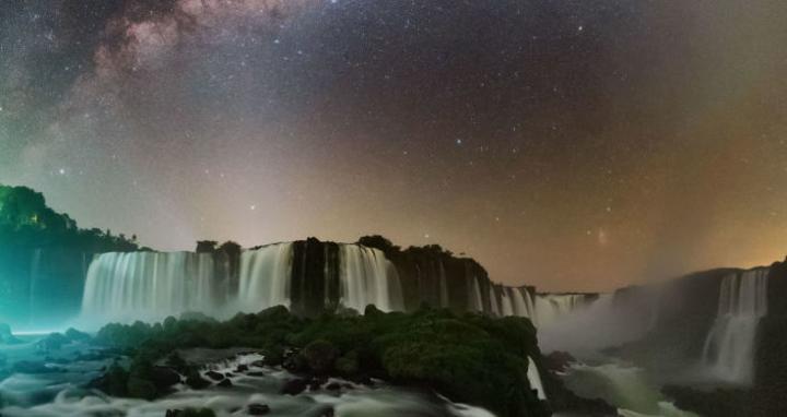 البحوث الفلكية المصرية تؤكد تحرك شظايا نجمية نحو مجرتنا بسرعة مذهلة البحوث الفلكية المصرية تؤكد تحرك شظايا نجمية نحو مجرتنا بسرعة مذهلة