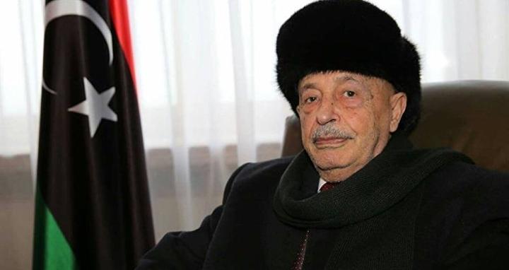 عقيلة صالح يهدد بسحب الثقة من الحكومة الليبية ويعلن تمسكه بإجراء الانتخابات في موعدها عقيلة صالح يهدد بسحب الثقة من الحكومة الليبية ويعلن تمسكه بإجراء الانتخابات في موعدها