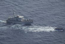 سفينة ليبية تُنقذ بحّارة بعد غرق سفينتهم “وكالة”: سفينة إغاثة ألمانية تتعرض للتهديد من قبل خفر السواحل الليبي