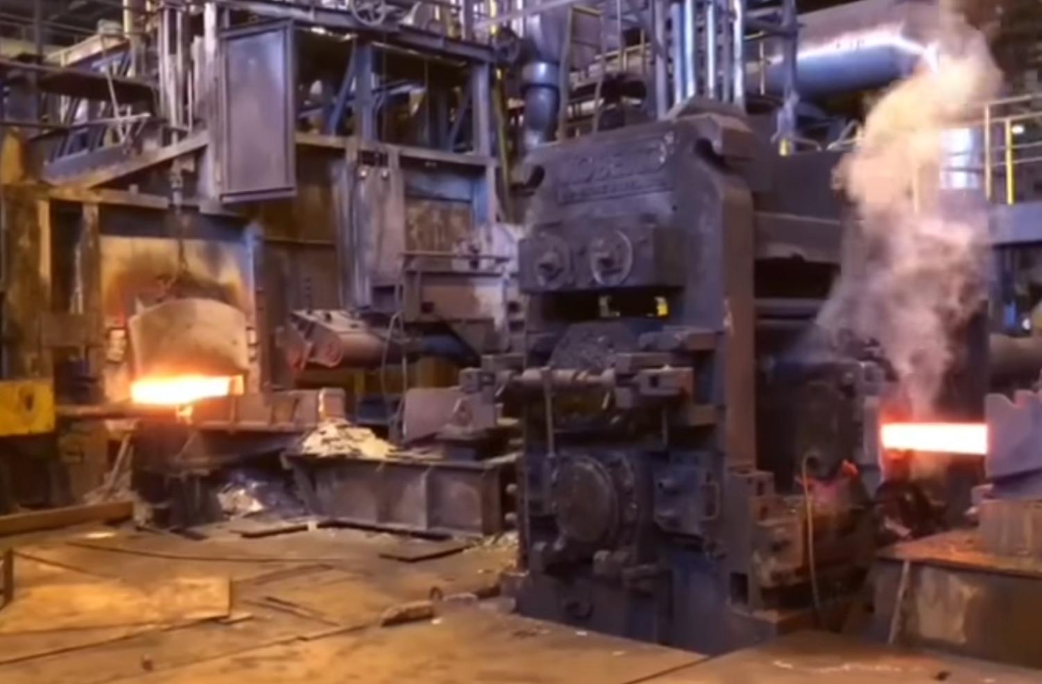 “الحديد والصلب” يحقق طاقة إنتاجية تقدر بأربعة آلاف طن يومياً “الحديد والصلب” يحقق طاقة إنتاجية تقدر بأربعة آلاف طن يومياً