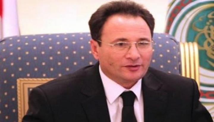 النيابة تقرر حبس وزير الداخلية السابق الصديق عبدالكريم كريم النيابة تقرر حبس وزير الداخلية السابق الصديق عبدالكريم كريم