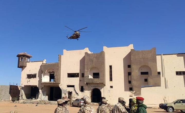 الشرطة القضائية تتسلّم إدارة سجن سبها الرئيس الشرطة القضائية تتسلّم إدارة سجن سبها الرئيس