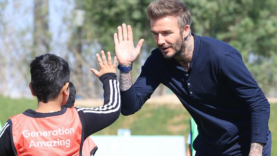 بيكهام يشارك في افتتاح نادي الجيل المبهر بالوسيل بيكهام يشارك في افتتاح نادي الجيل المبهر بالوسيل