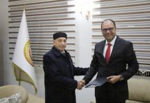 عبد الجليل يؤدي اليمين القانونية وزيراً للصحة في الحكومة الليبية عبد الجليل يؤدي اليمين القانونية وزيراً للصحة في الحكومة الليبية