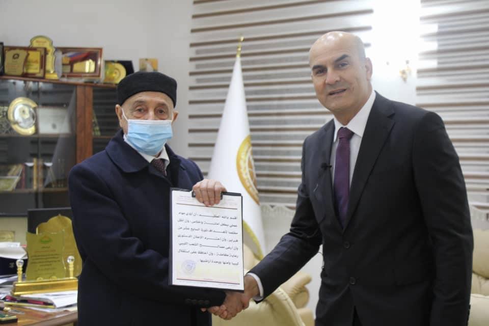 وزير الرياضة بالحكومة الليبية يؤدي اليمين القانونية وزير الرياضة بالحكومة الليبية يؤدي اليمين القانونية