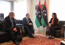 وفد دبلوماسي رفيع يبحث إعادة فتح السفارة الأميركية في طرابلس وفد دبلوماسي رفيع يبحث إعادة فتح السفارة الأميركية في طرابلس