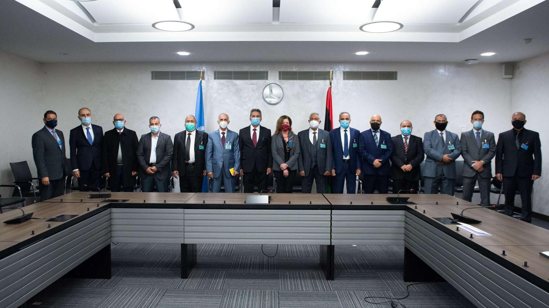 ليبيا.. البرلمان والأعلى للدولة يؤكدان حرصهما على إنهاء المرحلة الانتقالية ليبيا.. البرلمان والأعلى للدولة يؤكدان حرصهما على إنهاء المرحلة الانتقالية