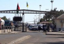 الجزائر تعيد فتح حدودها مع ليبيا لأغراض تجارية الجزائر تعيد فتح حدودها مع ليبيا لأغراض تجارية