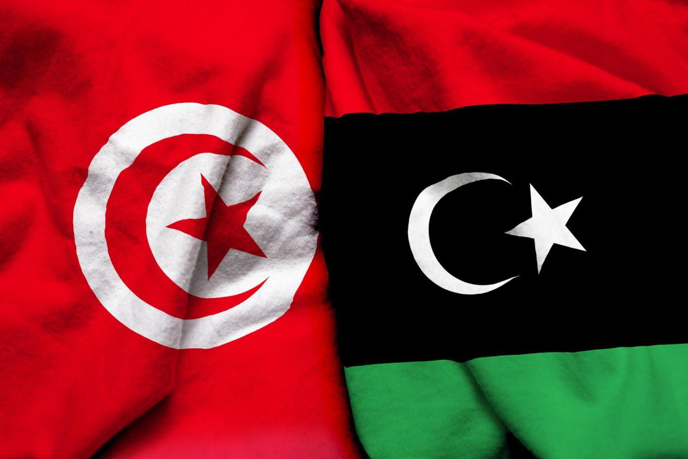مباحثات ليبية تونسية لتنظيم وضبط حركة عبور السلع بين البلدين مباحثات ليبية تونسية لتنظيم وضبط حركة عبور السلع بين البلدين