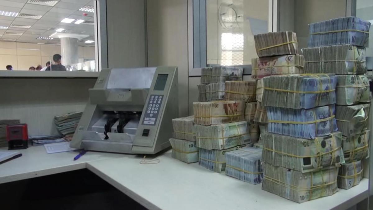 مالية الوحدة تحيل أذونات صرف مرتبات العاملين بالخارج إلى المركزي مالية الوحدة تحيل أذونات صرف مرتبات العاملين بالخارج إلى المركزي