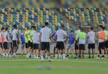 المنتخب الوطني يواجه غينيا الاستوائية الاثنين القادم منتخبنا الوطني يواجه غينيا الاستوائية الاثنين القادم