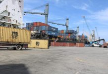 ميناء مصراتة يستقبل 4,774 سيارة وشاحنة ميناء مصراتة يستقبل 4,774 سيارة وشاحنة