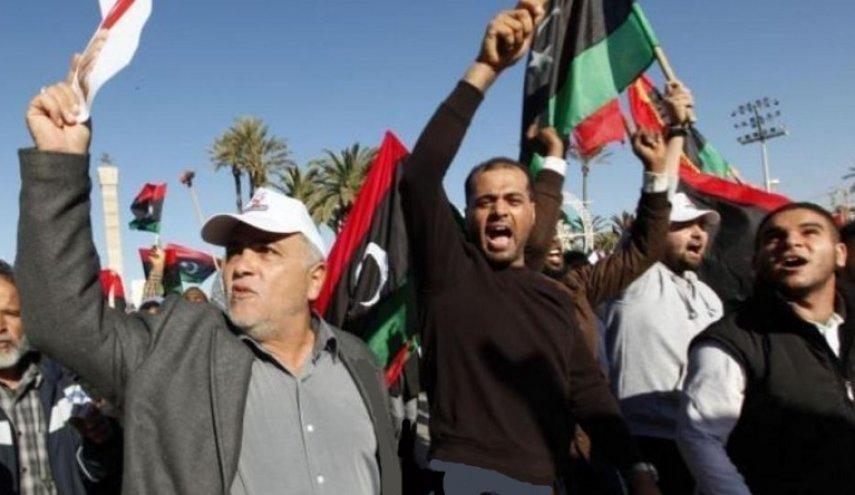 اعتقال 18متهما بتخريب وسرقة مقر مجلس النواب الليبي في طبرق اعتقال 18متهما بتخريب وسرقة مقر مجلس النواب الليبي في طبرق