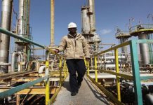 خمسة مسالك آمنة لتهريب النفط الليبي؛ والاشتباكات تزيد الانفلات خمسة مسالك آمنة لتهريب النفط الليبي؛ والاشتباكات تزيد الانفلات