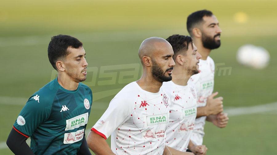 أول حصة تدريبية للمنتخب قبل مواجهة أستراليا..وبن سعيد يتدرب على انفراد أول حصة تدريبية للمنتخب قبل مواجهة أستراليا..وبن سعيد يتدرب على انفراد