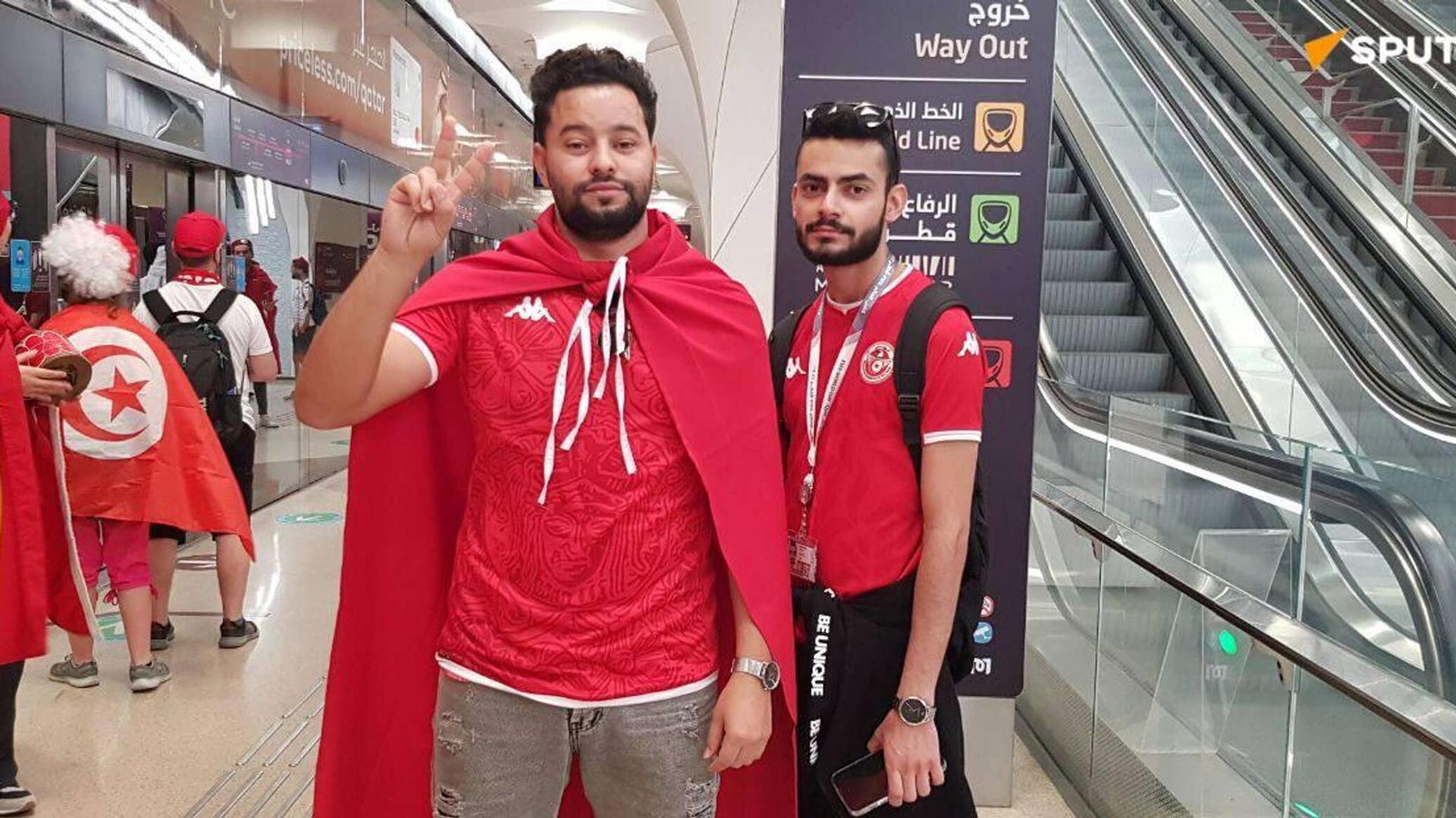 زحف جماهيري كبير لمؤازرة منتخب تونس في مباراته أمام أستراليا زحف جماهيري كبير لمؤازرة منتخب تونس في مباراته أمام أستراليا