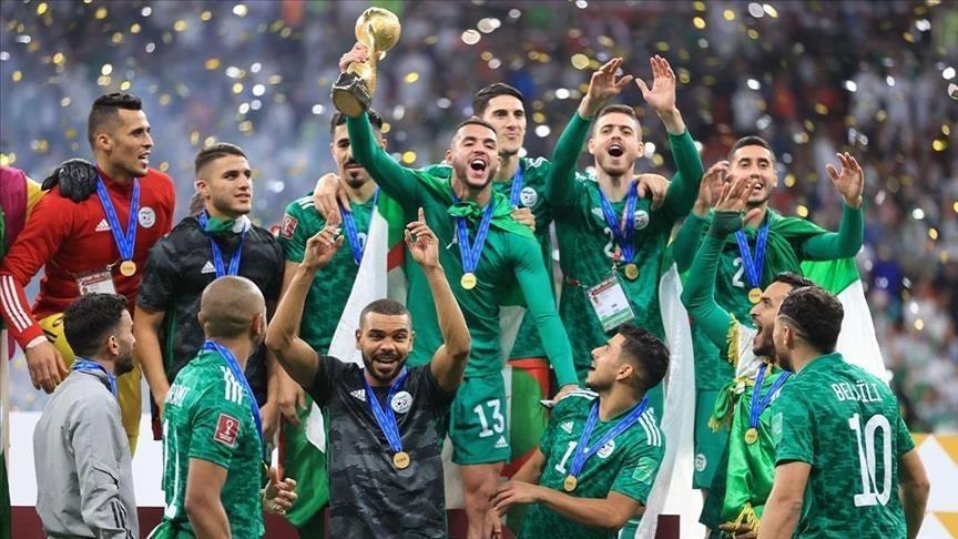 الانسحابات تُهدد بطولة أمم إفريقيا للمحليين بالجزائر الانسحابات تُهدد بطولة أمم إفريقيا للمحليين بالجزائر