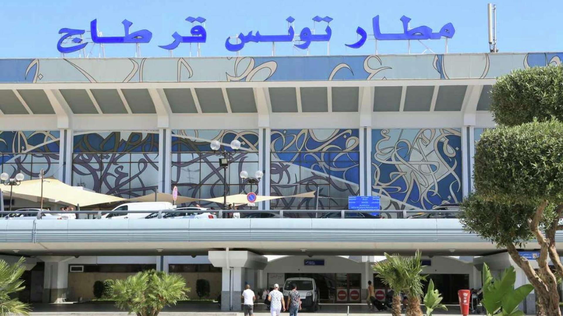 الحكومة التونسية تقرر ترحيل مهاجرين؛ ومنظمات تصف ذلك بالسابقة الخطيرة الحكومة التونسية تقرر ترحيل مهاجرين؛ ومنظمات تصف ذلك بالسابقة الخطيرة