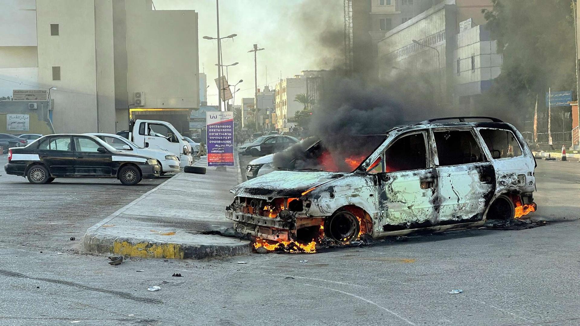 السلطات تعلق الدراسة في العجيلات على وقع اشتباكات مسلحة السلطات تعلق الدراسة في العجيلات على وقع اشتباكات مسلحة