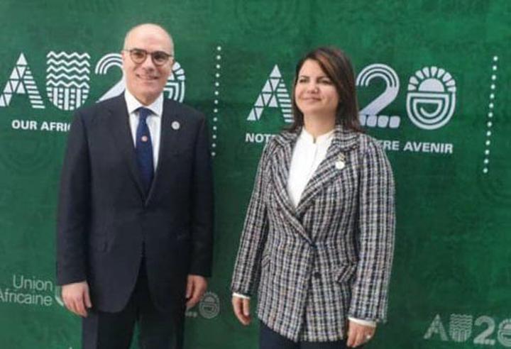 وزير الخارجية يلتقي وزيرة الخارجية الليبية، بمناسبة مشاركته في أشغال الدورة 42 للمجلس التنفيذي للاتحاد الافريقي وزير الخارجية يلتقي وزيرة الخارجية الليبية، بمناسبة مشاركته في أشغال الدورة 42 للمجلس التنفيذي للاتحاد الافريقي