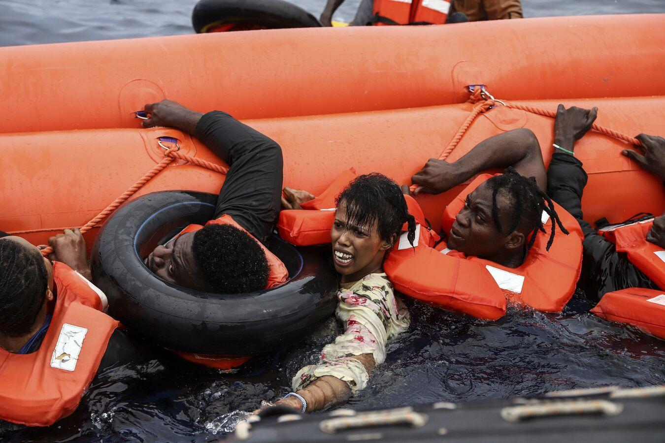 السلطات الإيطالية: فقد ما يقارب 30 مهاجرا قبالة سواحل ليبيا السلطات الإيطالية: فقد ما يقارب 30 مهاجرا قبالة سواحل ليبيا