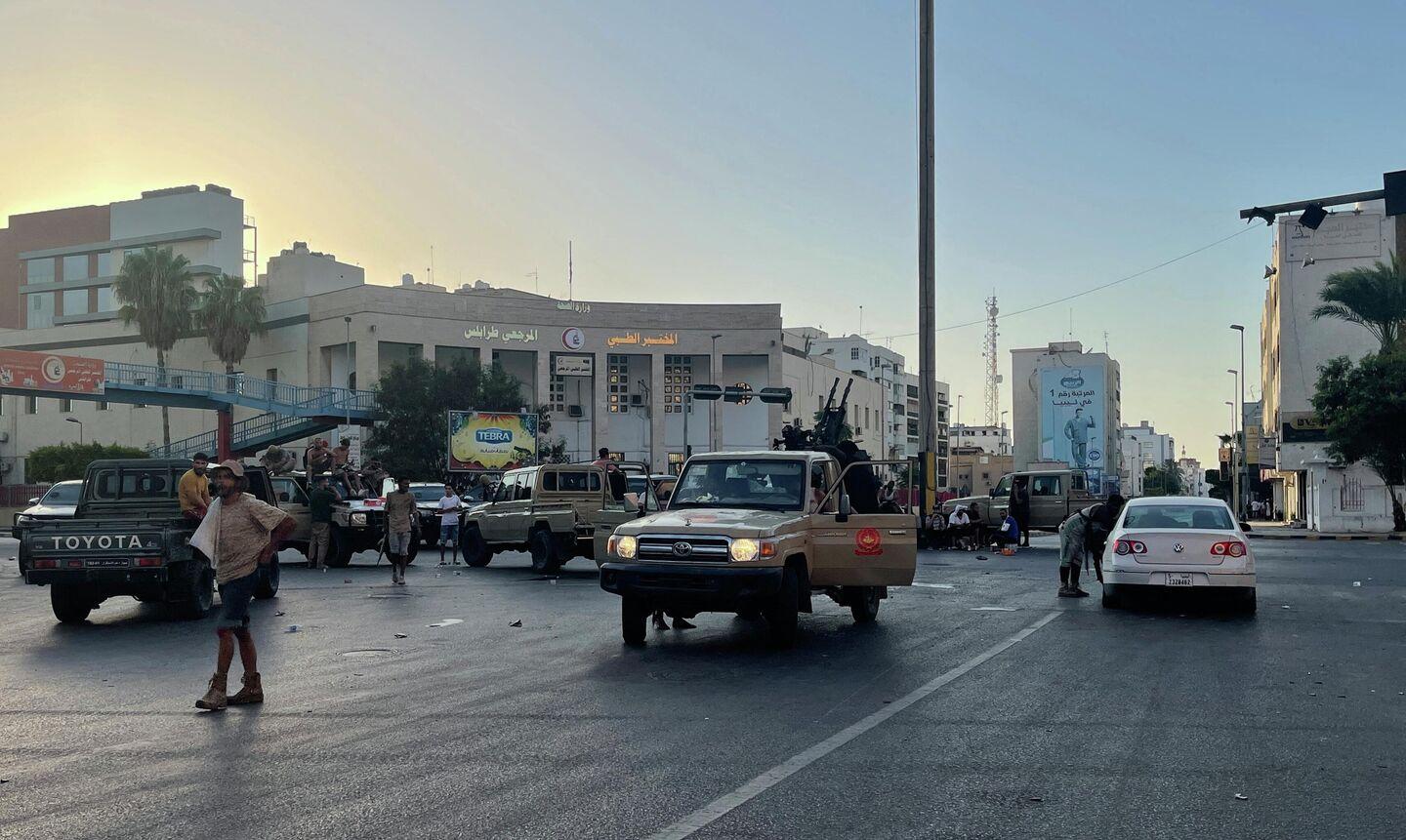 نشر دوريات أمنية ليبية على طول الشريط الحدودي مع تونس نشر دوريات أمنية ليبية على طول الشريط الحدودي مع تونس