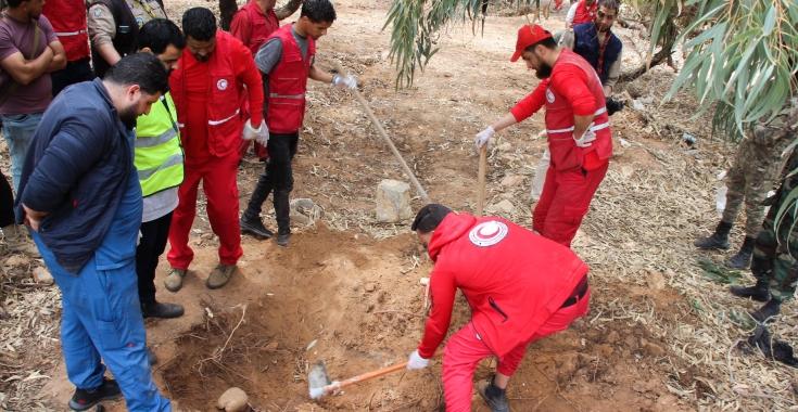 درنة.. انتشال جثتين مجهولتي الهوية في غابة بومسافر درنة.. انتشال جثتين مجهولتي الهوية في غابة بومسافر
