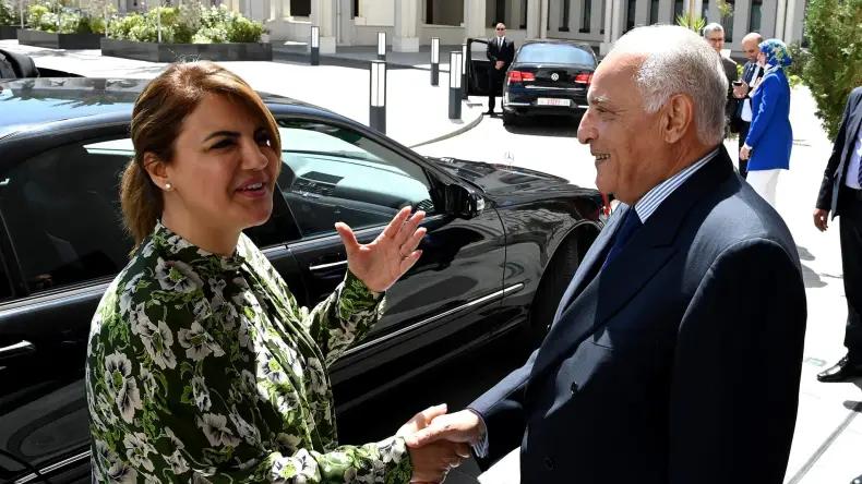 عطاف يعقد جلسة عمل مع المنقوش في جدّة عطاف يعقد جلسة عمل مع المنقوش في جدّة