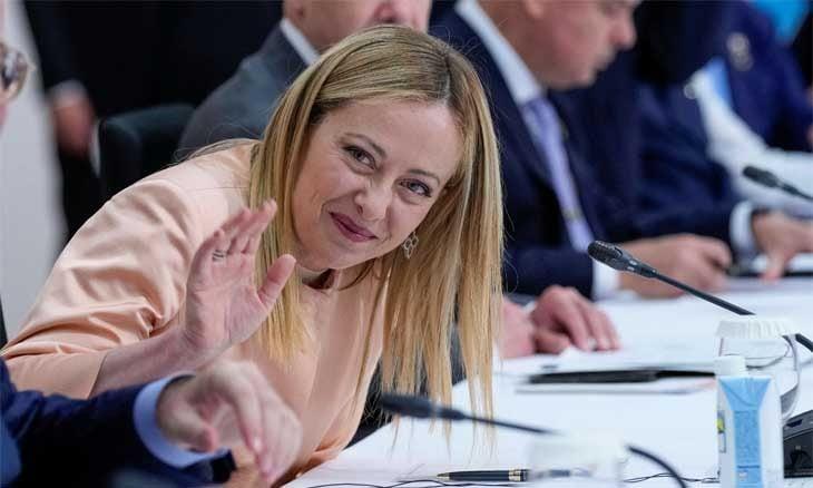 كيف يناقض الإيطاليون أنفسهم في دول المغرب؟ كيف يناقض الإيطاليون أنفسهم في دول المغرب؟