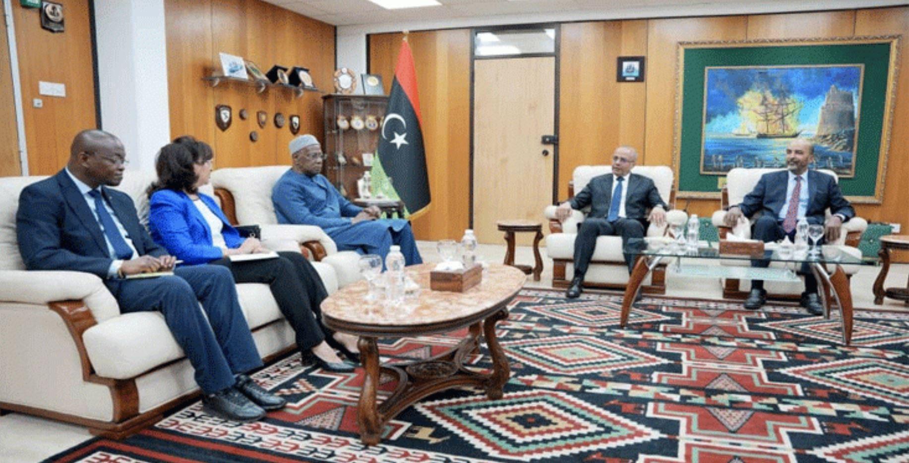 باتيلي يطلع المجلس الرئاسي على إحاطته أمام مجلس الأمن باتيلي يطلع المجلس الرئاسي على إحاطته أمام مجلس الأمن