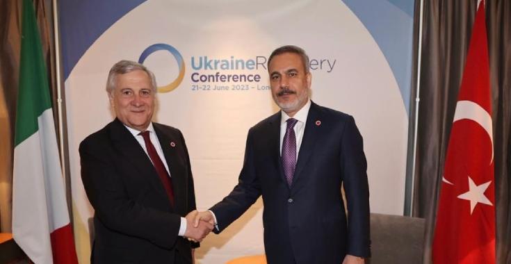 تاياني بعد لقاء فيدان: تنسيق بين إيطاليا وتركيا بشأن ليبيا واستقرار منطقة المتوسط تاياني بعد لقاء فيدان: تنسيق بين إيطاليا وتركيا بشأن ليبيا واستقرار منطقة المتوسط