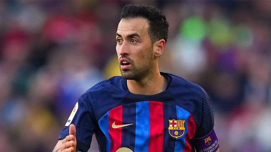 بوسكيتس يرفض العروض السعودية ويختار ميسي بوسكيتس يرفض العروض السعودية ويختار ميسي