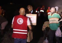 منظمتان في ليبيا تغيثان 400 مهاجر عند الحدود مع تونس منظمتان في ليبيا تغيثان 400 مهاجر عند الحدود مع تونس