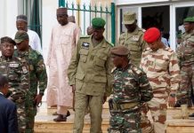 أوروبا ترفض الانقلاب بالنيجر وأفريقيا تدعو الجيش للعودة إلى الثكنات أوروبا ترفض الانقلاب بالنيجر وأفريقيا تدعو الجيش للعودة إلى الثكنات