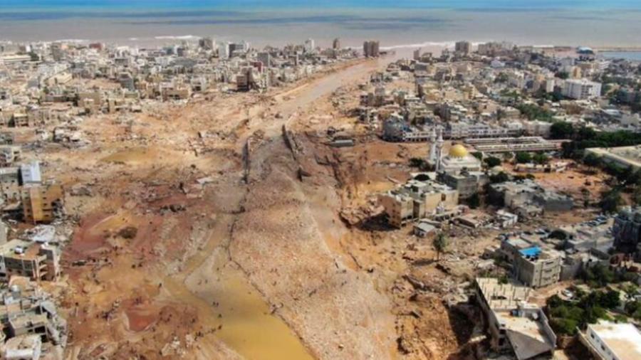 المجلس الأطلسي: مأساة انهيار السد يرجع إلى الإهمال والنواب وحفتر وحكومة الدبيبة يتحملون مسؤولية كارثة درنة المجلس الأطلسي: مأساة انهيار السد يرجع إلى الإهمال والنواب وحفتر وحكومة الدبيبة يتحملون مسؤولية كارثة درنة