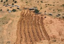 هيئة المفقودين تفتح 81 ملفا وتجمع 64 عينة من أهالي مفقودي درنة هيئة المفقودين تفتح 81 ملفا وتجمع 64 عينة من أهالي مفقودي درنة