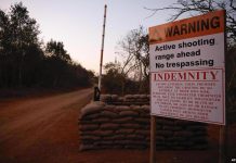 أصابع الاتهام تتوجه نحو حفتر في قضية معسكر الليبيين في جنوب إفريقيا أصابع الاتهام تتوجه نحو حفتر في قضية معسكر الليبيين في جنوب إفريقيا