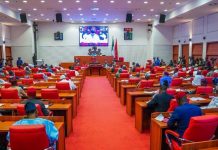 ملامح أزمة دبلوماسية مع نيجيريا بسبب أجواء ما قبل المباراة ملامح أزمة دبلوماسية مع نيجيريا بسبب أجواء ما قبل المباراة